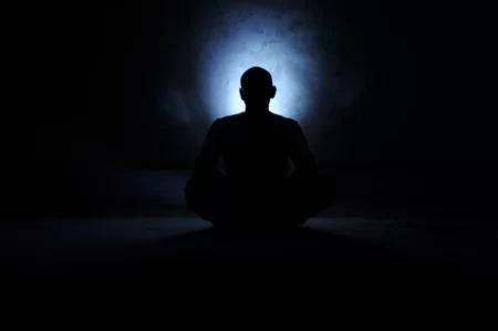 The Surprising Benefits of Darkness: A Guide to Blackout Meditation