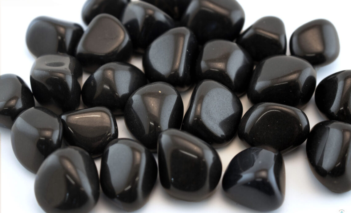 Black onyx stone side effects