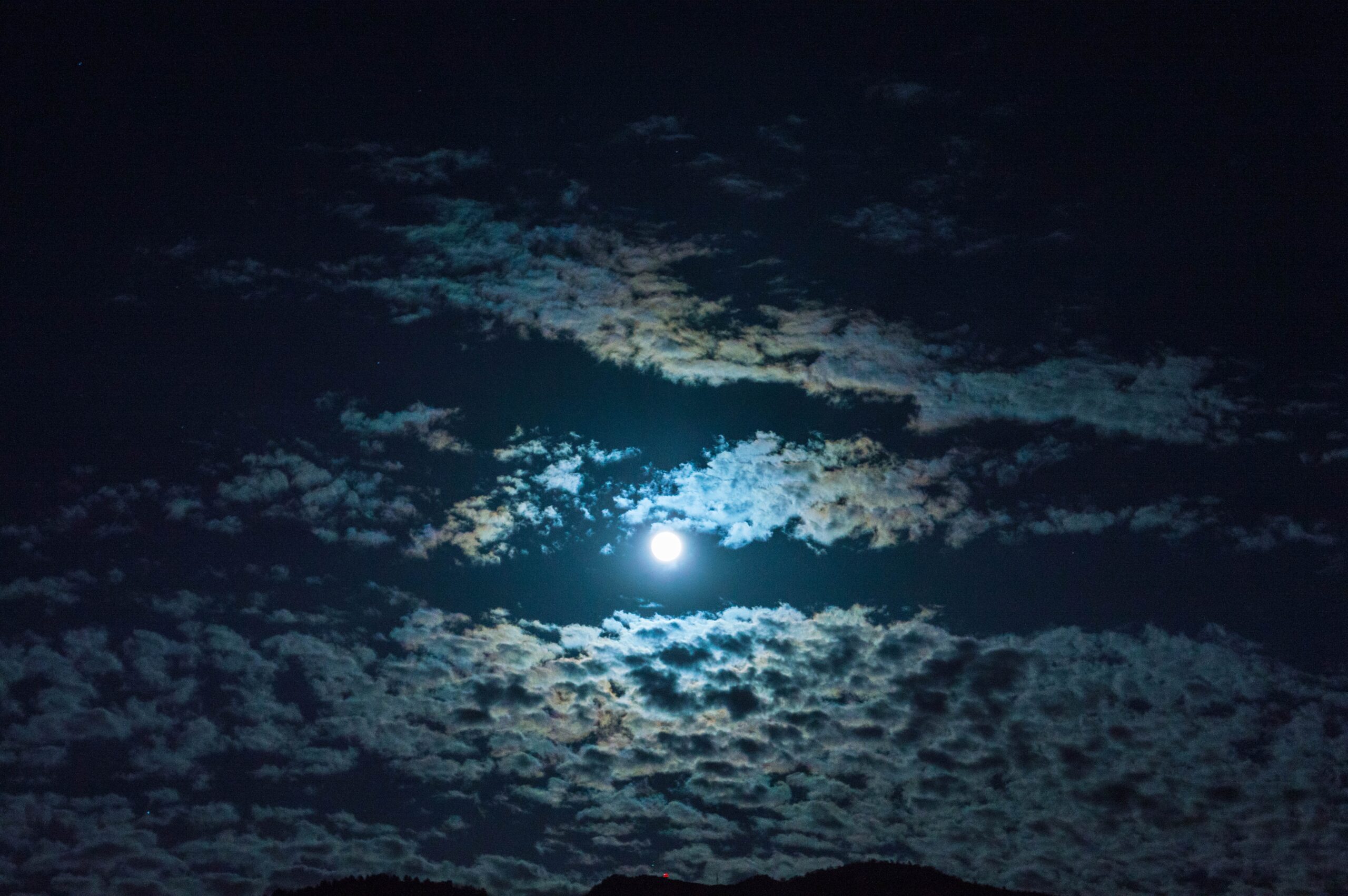 what crystals cannot be charged in moonlight