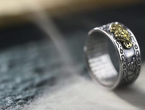 HJ HUAJ Feng Shui Ring Feng Shui PiXiu Mantra Ring Martinique